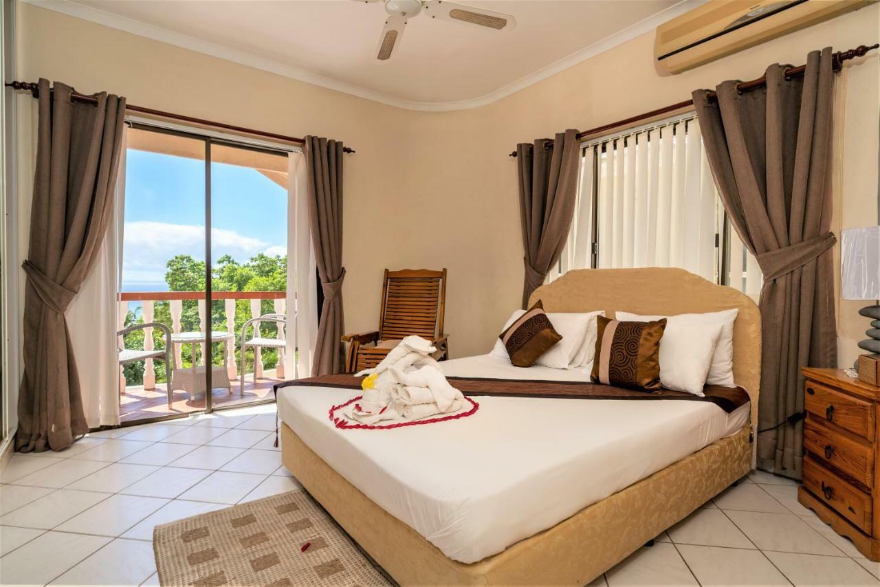Carana Hilltop Villa Glacis  Exterior photo